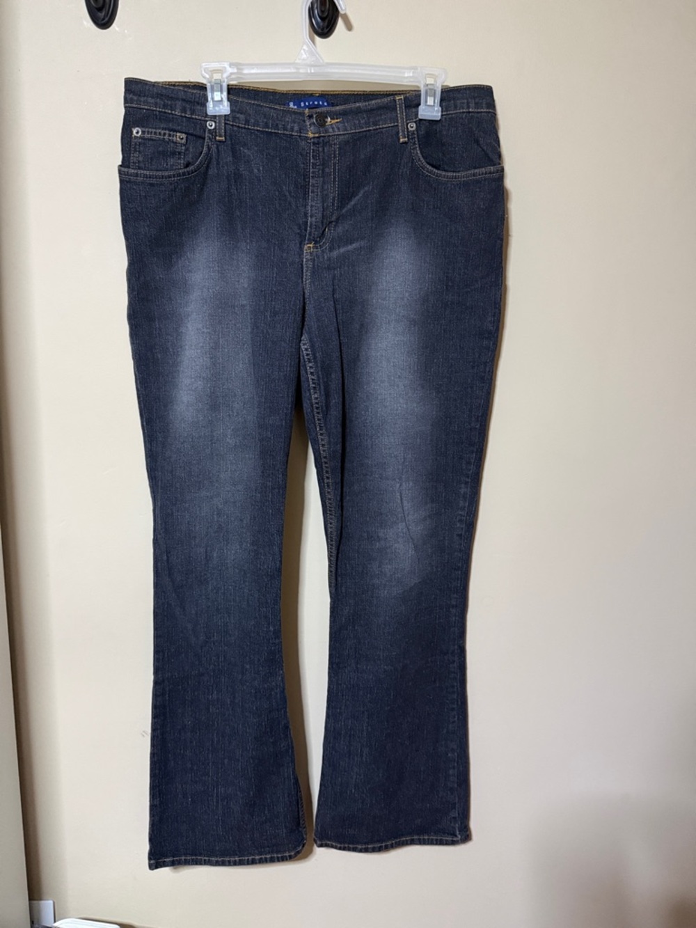 Women’s Black Wash Bootcut Jeans